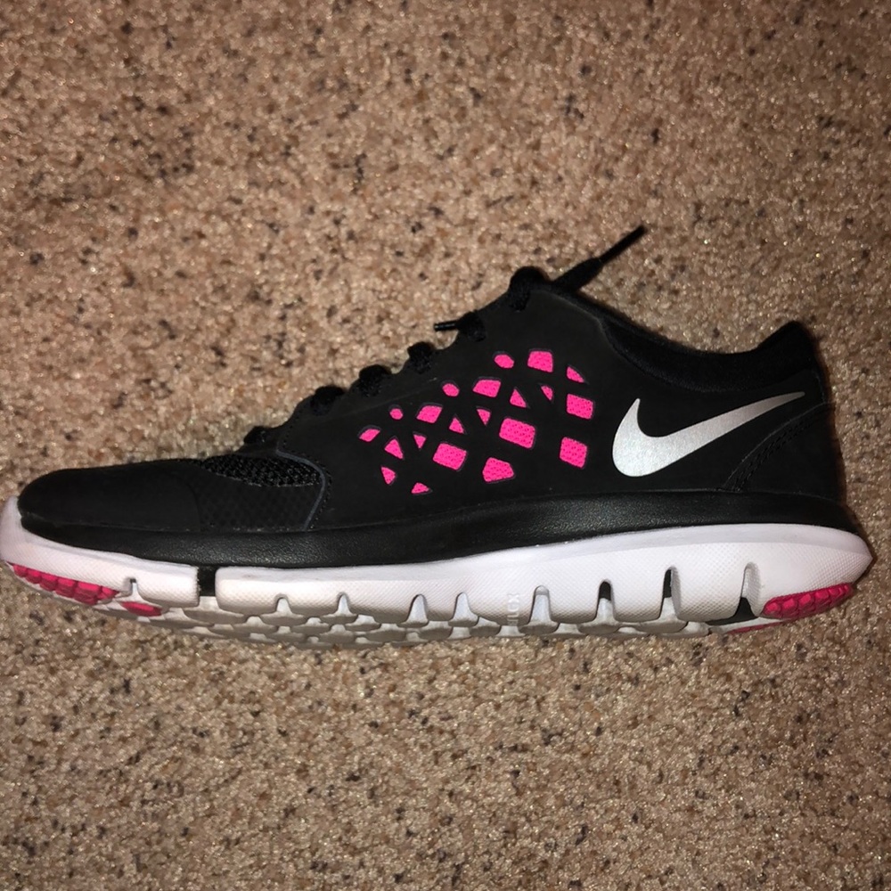 Nike free runs
